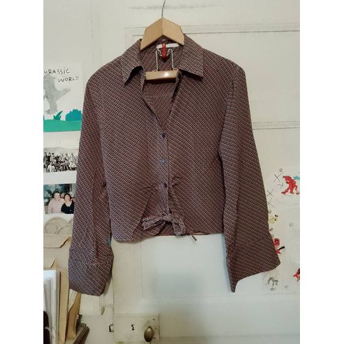 Chemise Courte Colorée Manches Pattes D Éléphants 40 L Chic & Jeune.