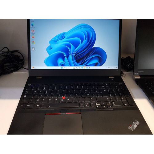 Lenovo ThinkPad T580 15 " Intel Core i5-8250U 16 Go - 256 Go - SSD - Windows 11 - Noir