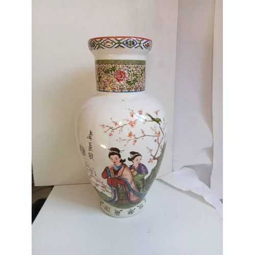 vase asiatique en faience émaillé blanc hauteur 31 cm diamètre 16 cm 1,10 kg