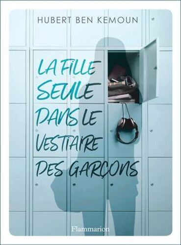La Fille Seule Dans Le Vestiaire Des Garçons