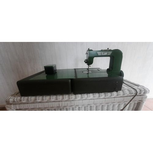 Machine a coudre ELNA de 1948.