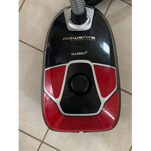 Aspirateur Rowenta silence force allergy+,remis à