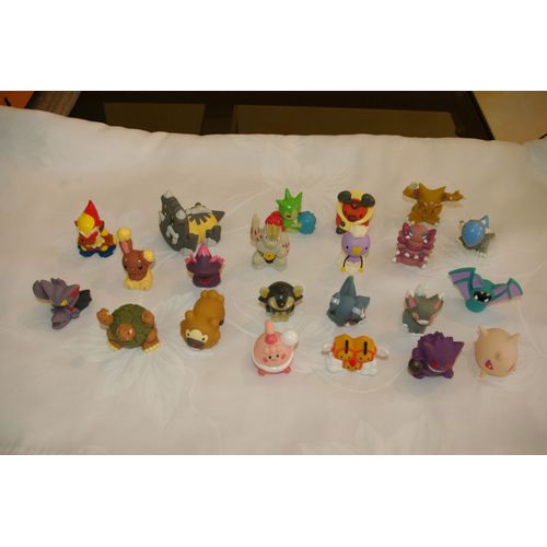 Lot De 22 Figurines Nintendo Pokémon Bandaï