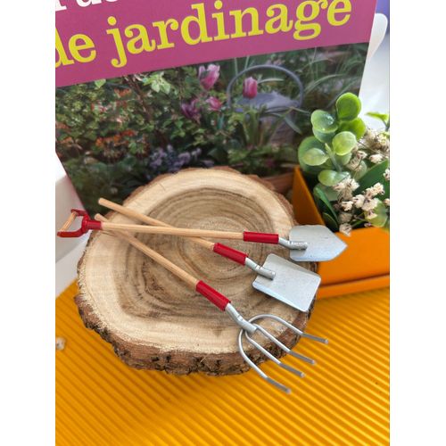 Ustensiles de jardinage miniature pour maison de poupée