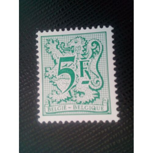 Timbre Belgique M I 2012 Vb Numéro Sur Le Lion Héraldique Et Le Fanion 1986 ( 020408 )