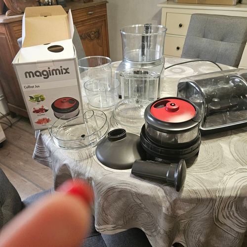 MAGIMIX 4200XL + Coffret jus de fruits