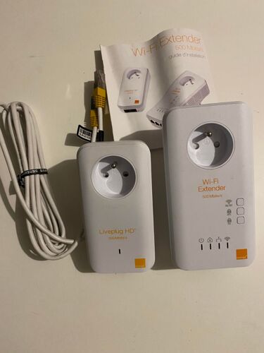 Orange WiFi Extender 500 Mbits/s & Liveplug HD+500 Mbits/s Module WiFi Extender 300 mètres 3 Ports Ethernet Liveplug HD+ 200 mètres 2 Ports Ethernet Prise Secteur sur les 2 Modules