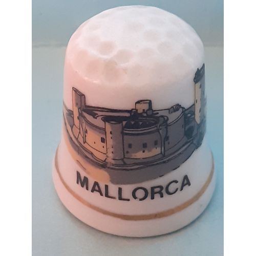 Dé À Coudre En Porcelaine - Motif : Le Château De Bellver À Majorque