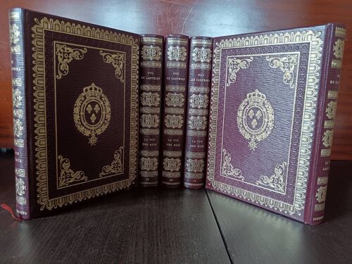 La Fin Des Rois. Duc De Castrie. 5volumes. Librairie Tallandier