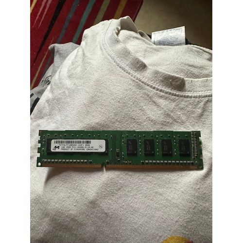 Barrette de ram ddr3 1GB