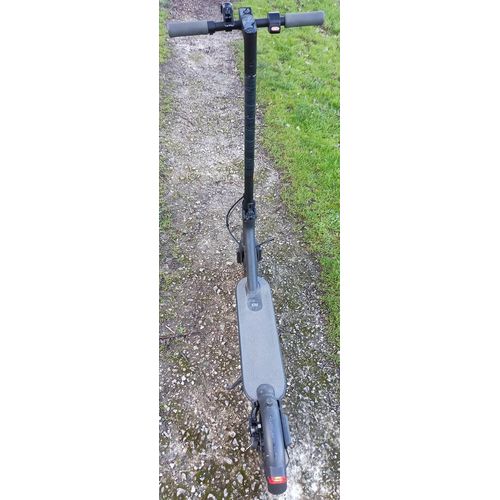 Trottinette Électrique Xiaomi Essentiel