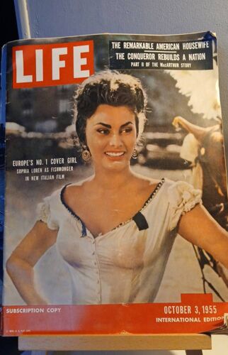 Life October 3 1955 Mc Arthur Story The Remarkable Housewife Sophia Loren