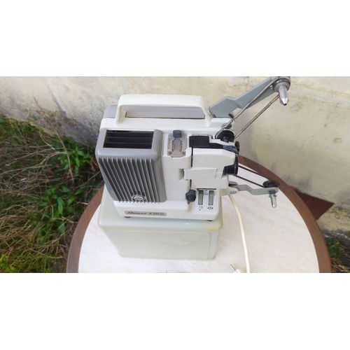 Bauer T10r automatic - projecteur de films 8 mm muet