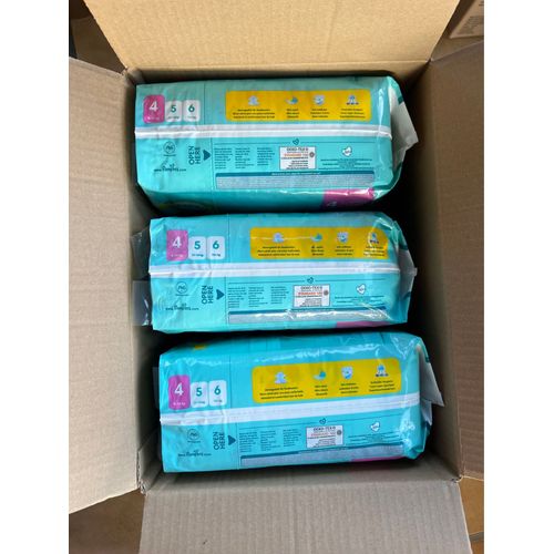 Lot Pampers Couches 