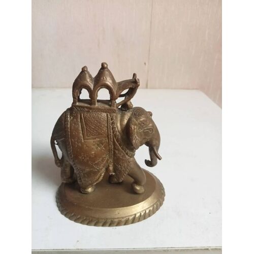 Statuette En Bronze Elephant Du Xixème, Hauteur 11 Cm X 9 Cm