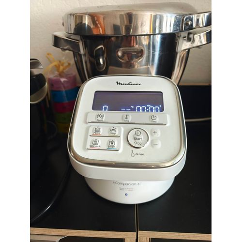 Vends robot compagnon