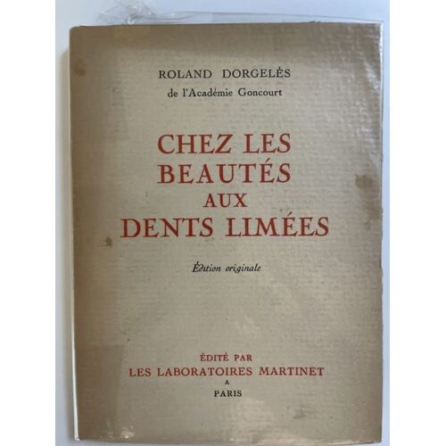 Chez Les Beautés Aux Dents Limées