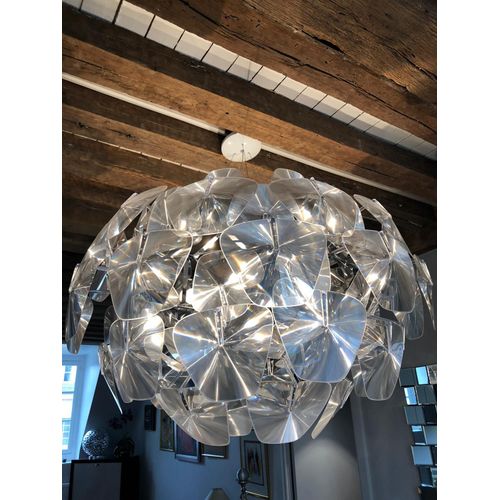 Suspension En Metal Et Polycarbonate Transparente Marque Luceplan Designers Francisco Gomez Paz Et Paolo Rizzatto Diametre Metal 70cm Diametre Exterieur Avec Pétales Polycarbonate 103cm Tres Bon État