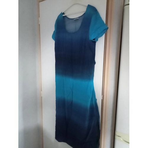 Robe Marque 3 Suisses Taille 46/48 Longueur 124 Cm Trés Bon État