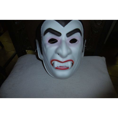 Masque Souple Latex Vampire Dracula Blanc