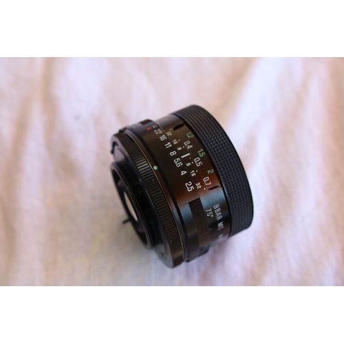 TAMRON 28mm 1:2,5 avec bague Adaptall 2 en M42 Mount