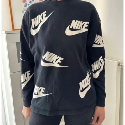 Pull Nike