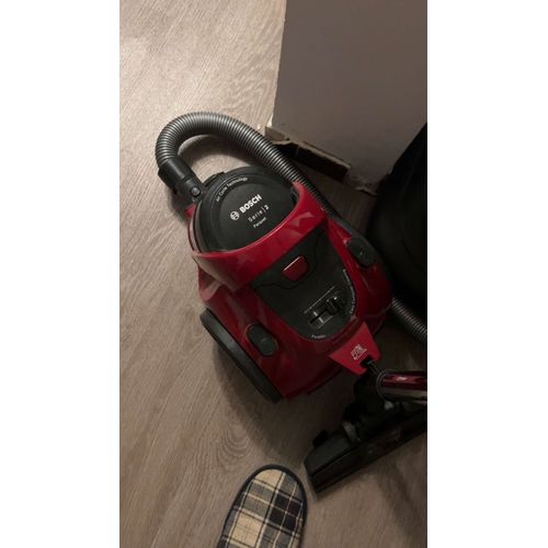 Bosch série 2 aspirateur rouge