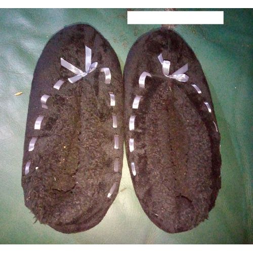 Chaussons Fourrés Taille 36-37 ..