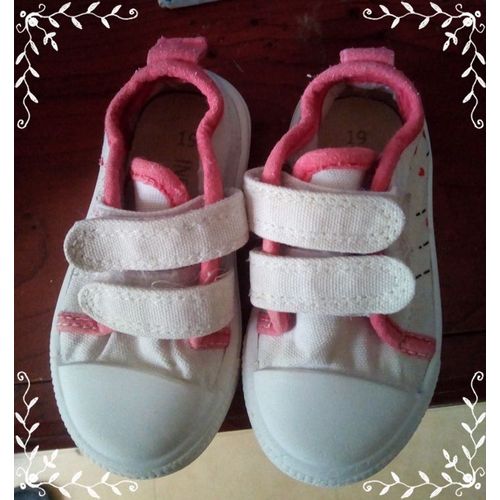 Baskets In Extenso Taille 19 ..