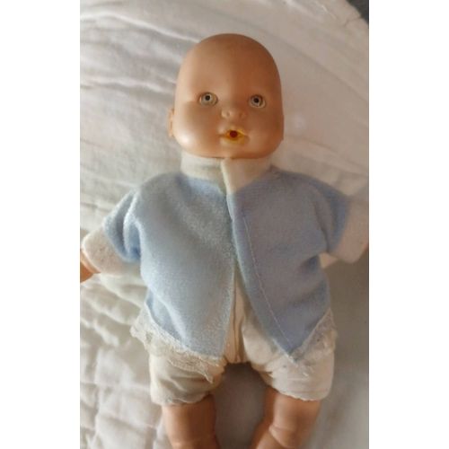 Bébé Fairlandtoy Avec Sa Veste