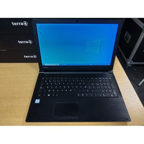 Toshiba Satellite Pro R50-C-15P - 15.6" Intel Core i3 - Ram 8 Go - SSD 256 Go