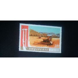 Timbre Albanie Y T 1207 Moissonneuse-Batteuse 1969 ( 120208 )