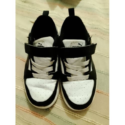 Baskets A Scratchs Noires/Blanches 31 Puma.