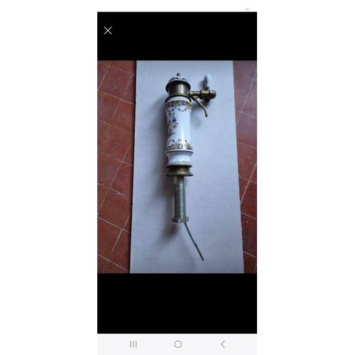 Pompe À Bière Ou Limonade