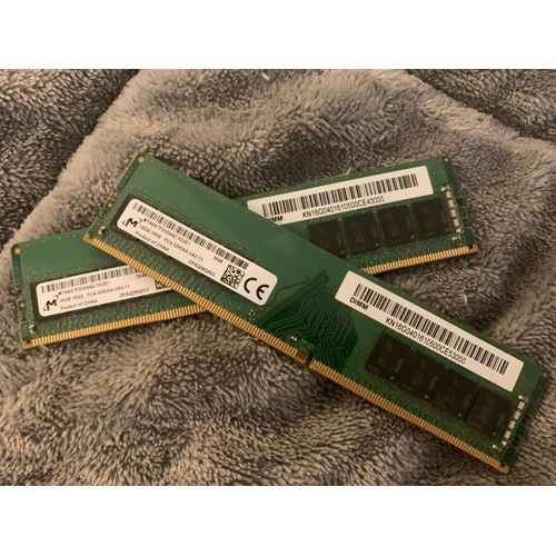 Barrettes de RAM 32GB (16GBx2) DDR4 3200MHz