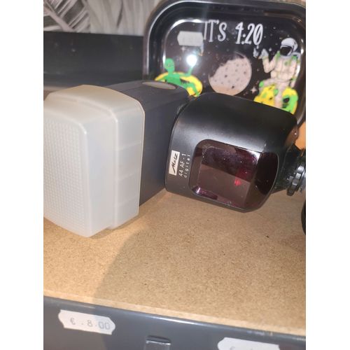 Canon eos r 30.2 mpix + Objectifs + flash et accessoires