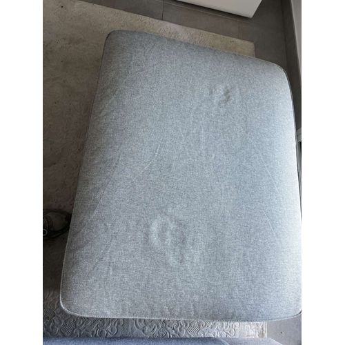 Repose Pieds Tissu Gris