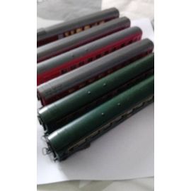 Train Miniature Électrique Wagon Voyageur 28 Cm Au Choix