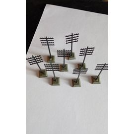 Train Miniature 8 Poteaux Electiques