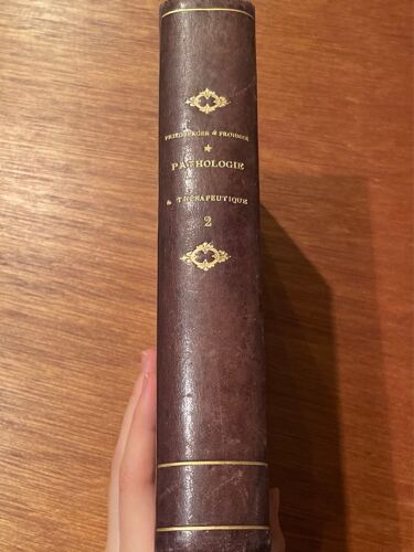 Pathologie Et Thérapeutique Spéciale Des Animaux Domestiques–Tome Ii