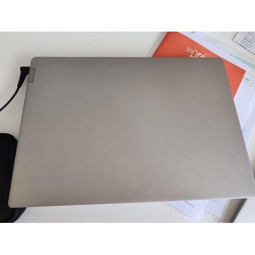 Lenovo ideapad 330S 14AST - 14" AMD A9 - Ram 4 Go - DD 256 Go