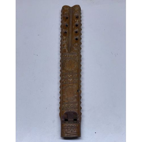 Double Flûte Ancienne/Vintage En Bois Sculpté – Bon État