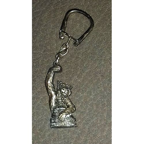 Ancien Porte-Clés En Métal "Esso / Grand Prix De La Publicité De 1966, Magasin "Au Printemps" À Paris