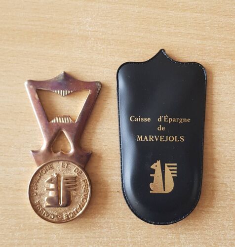 Décapsuleur  Ouvre Bouteille Vintage  En Métal  Écureuil Caisse D'épargne De Marvejols  Avec Étui