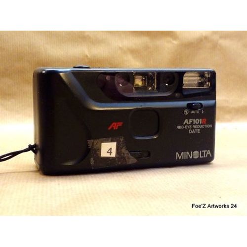 Compact argentique ancien.