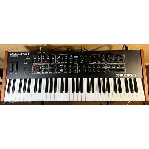 Sequential Prophet Rev2-8, Synthétiseur Analogique Polyphonique 8 Voix