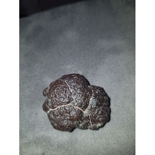 Bonjour Madame Bonjour Monsieur J'ai Un Météorite À Vendre Il Est Tombé Dans Le Sahara De L'algérie