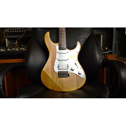 Guitare Yamaha Pacifica 112j (Gaucher)