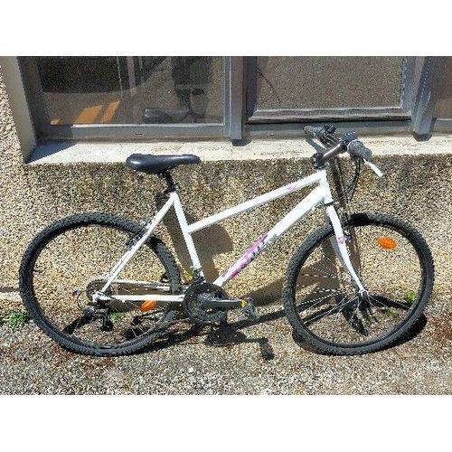 Vends Velo Vtt Blanc Btwin