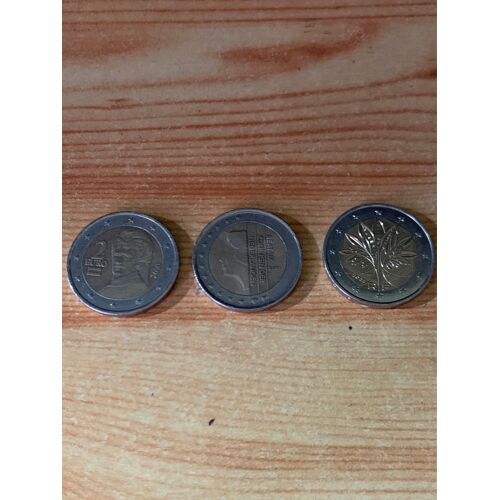 Vend Pièces De 2€ Très Rare 